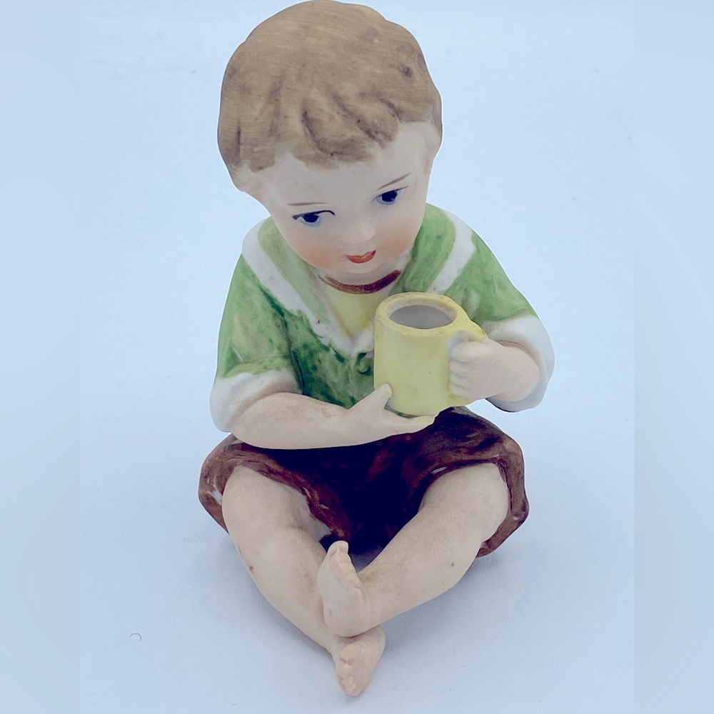 Adorable Vintage ARDCO Dallas/Japan Piano Baby Boy Bisque Figurine Signed 4 1/2”